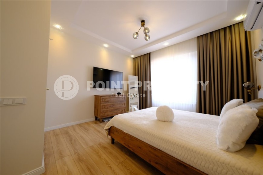 3-storey twin villa 450 meters from the sea, in a prestigious, picturesque area of Alanya - Kestel-id-6709-photo-9