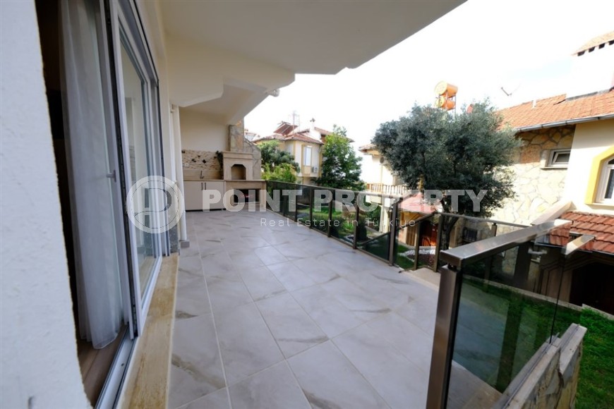 3-storey twin villa 450 meters from the sea, in a prestigious, picturesque area of Alanya - Kestel-id-6709-photo-19