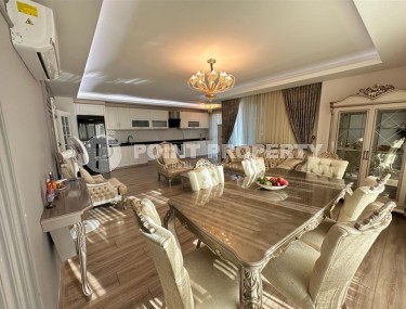 Большая двухуровневая квартира 3+1, общей площадью 230 м2, на 5-м этаже с мансардой, в центре района Махмутлар-id-6710-фото-2