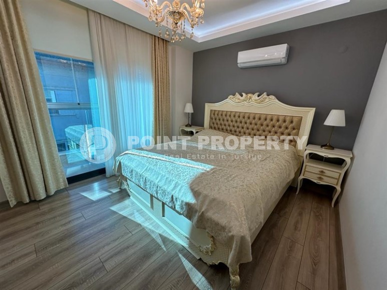 Большая двухуровневая квартира 3+1, общей площадью 230 м2, на 5-м этаже с мансардой, в центре района Махмутлар-id-6710-фото-5