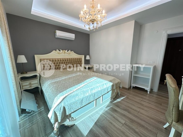 Большая двухуровневая квартира 3+1, общей площадью 230 м2, на 5-м этаже с мансардой, в центре района Махмутлар-id-6710-фото-6