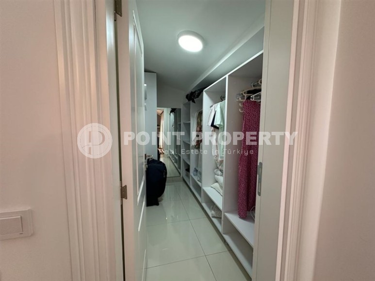 Большая двухуровневая квартира 3+1, общей площадью 230 м2, на 5-м этаже с мансардой, в центре района Махмутлар-id-6710-фото-12