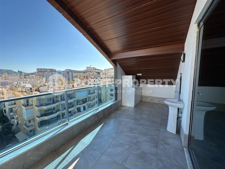 Большая двухуровневая квартира 3+1, общей площадью 230 м2, на 5-м этаже с мансардой, в центре района Махмутлар-id-6710-фото-20