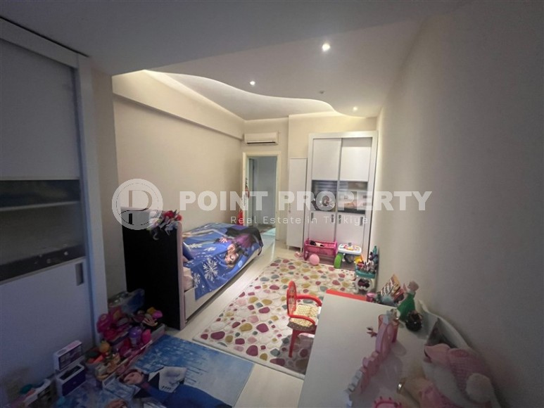 Affordable apartment with an excellent location 250 meters from the sea, in the center of Alanya-id-6725-photo-11