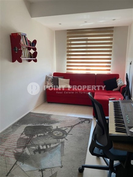 Affordable apartment with an excellent location 250 meters from the sea, in the center of Alanya-id-6725-photo-12