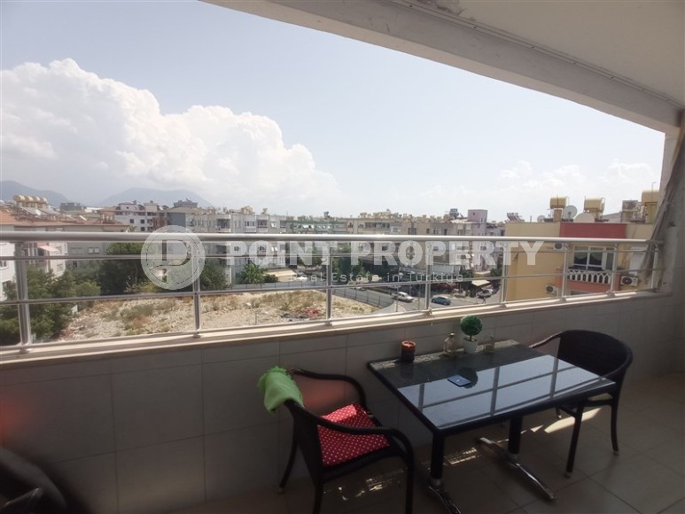 Affordable apartment with an excellent location 250 meters from the sea, in the center of Alanya-id-6725-photo-16