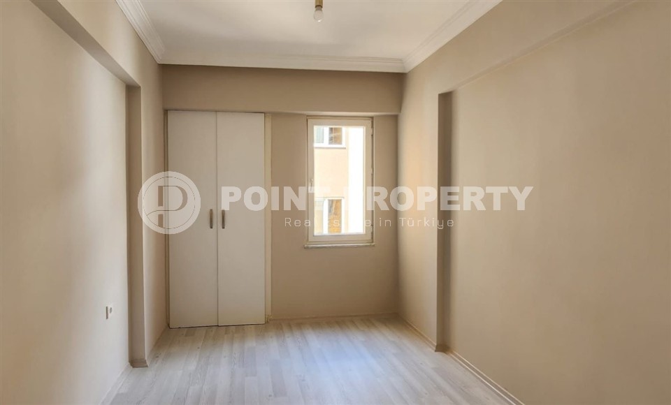 Квартира с чистовой отделкой на 2-м этаже в доме 2003 года постройки, в центре Аланьи-id-6726-фото-8