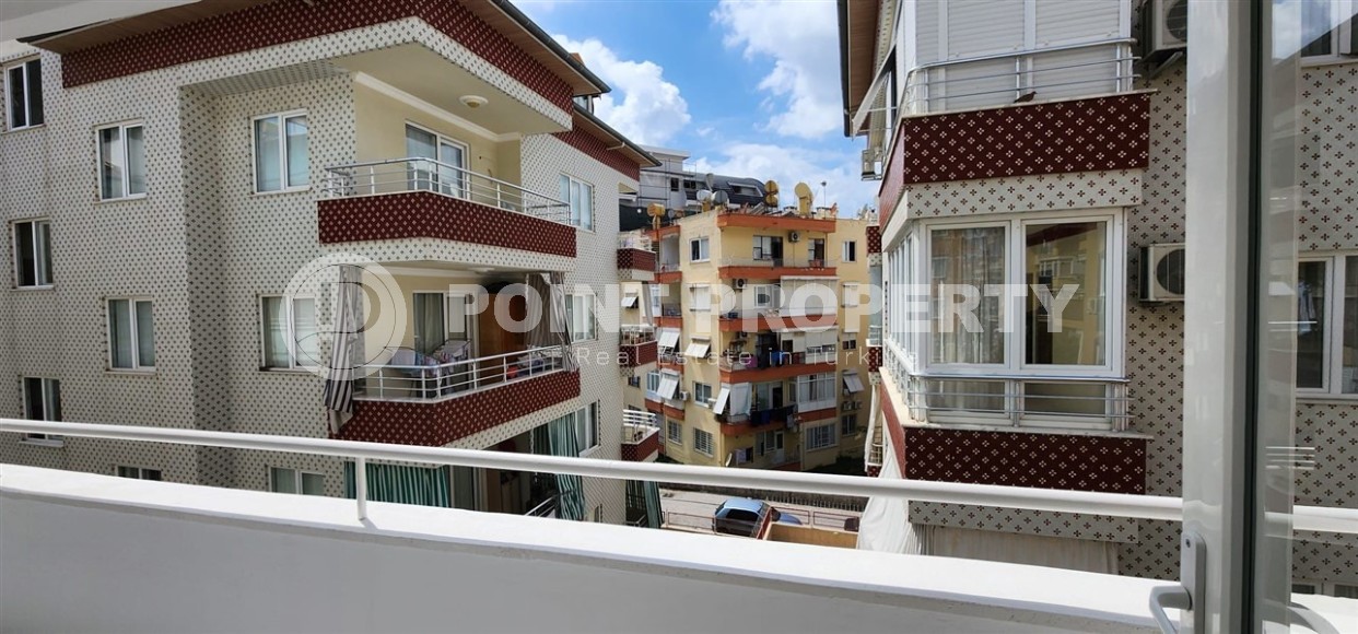 Квартира с чистовой отделкой на 2-м этаже в доме 2003 года постройки, в центре Аланьи-id-6726-фото-17