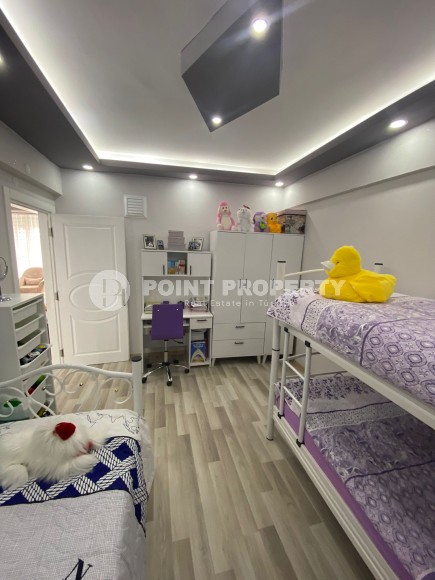 Apartment with modern design and new high-quality renovation, on the 4th floor in a building built in 1990-id-6728-photo-9