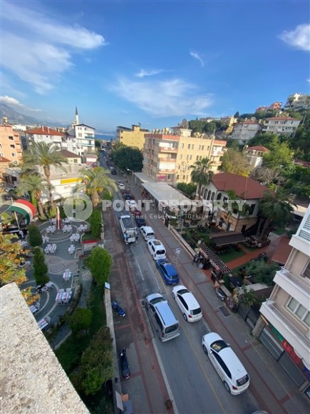 Apartment with modern design and new high-quality renovation, on the 4th floor in a building built in 1990-id-6728-photo-14