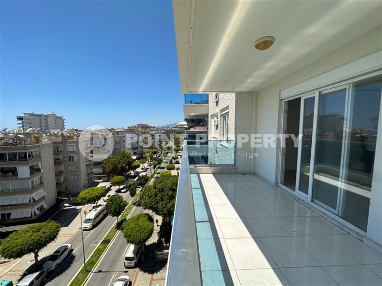 Просторная квартира с качественной чистовой отделкой, в самом центре популярного района Аланьи - Махмутлар-id-6731-фото-9