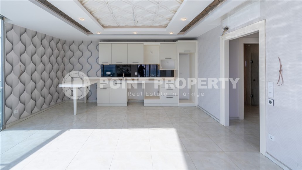 Панорамная квартира с видом на море, на 10-м этаже, в центре района Махмутлар-id-6742-фото-3