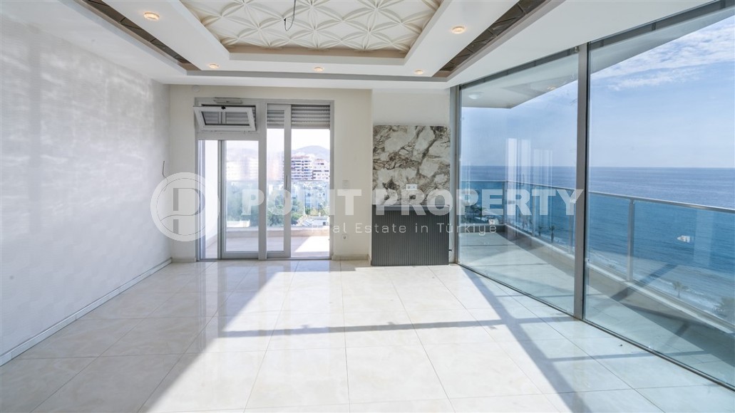 Панорамная квартира с видом на море, на 10-м этаже, в центре района Махмутлар-id-6742-фото-4