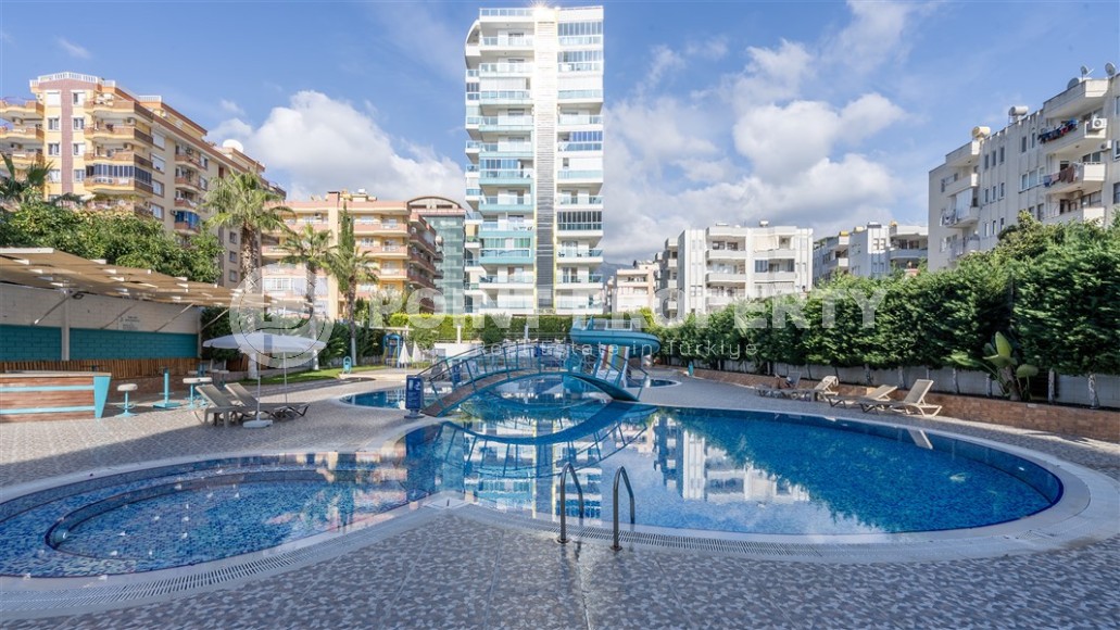 Панорамная квартира с видом на море, на 10-м этаже, в центре района Махмутлар-id-6742-фото-15