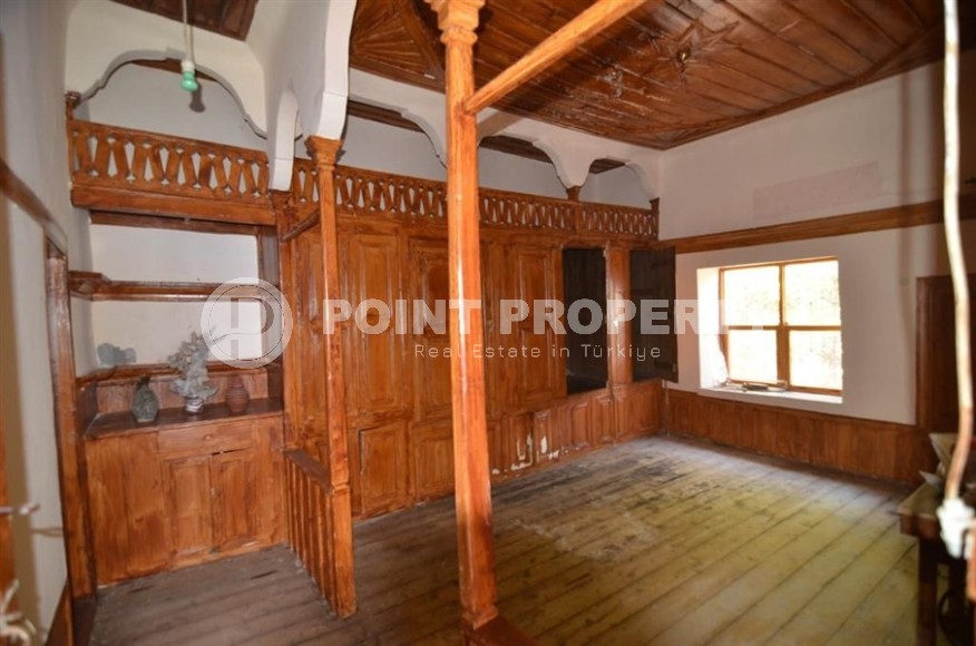 Частный дом 2000 года постройки в центре старого города, в 500 метрах от моря-id-6743-фото-2