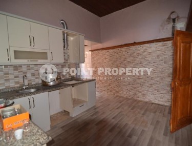 Частный дом 2000 года постройки в центре старого города, в 500 метрах от моря-id-6743-фото-4