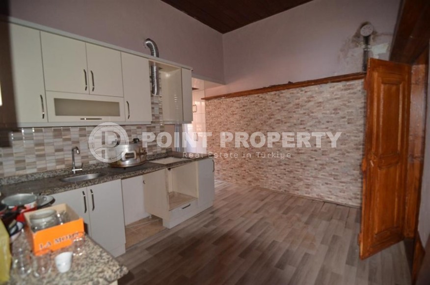 Частный дом 2000 года постройки в центре старого города, в 500 метрах от моря-id-6743-фото-4