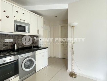 Небольшая квартира с мебелью и бытовой техникой, в 350 метрах от моря, в центре района Оба-id-6745-фото-4