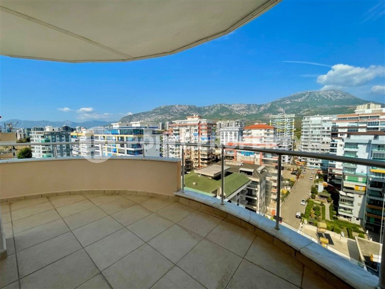 Panoramic apartment with sea and mountain views, on the 11th floor with attic, in the center of Mahmutlar-id-6747-photo-12