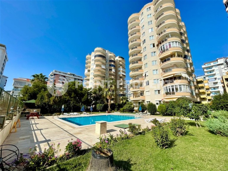 Panoramic apartment with sea and mountain views, on the 11th floor with attic, in the center of Mahmutlar-id-6747-photo-17