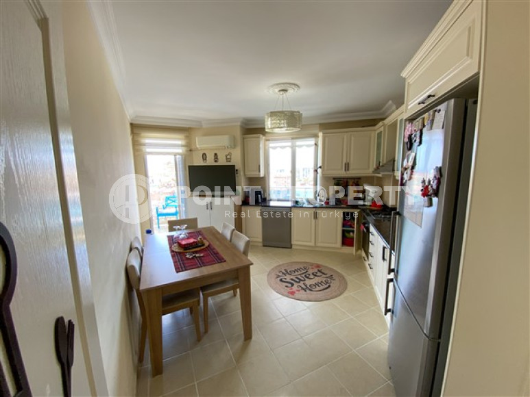 View furnished three-room apartment, 110m², in the center of Alanya-id-1528-photo-6