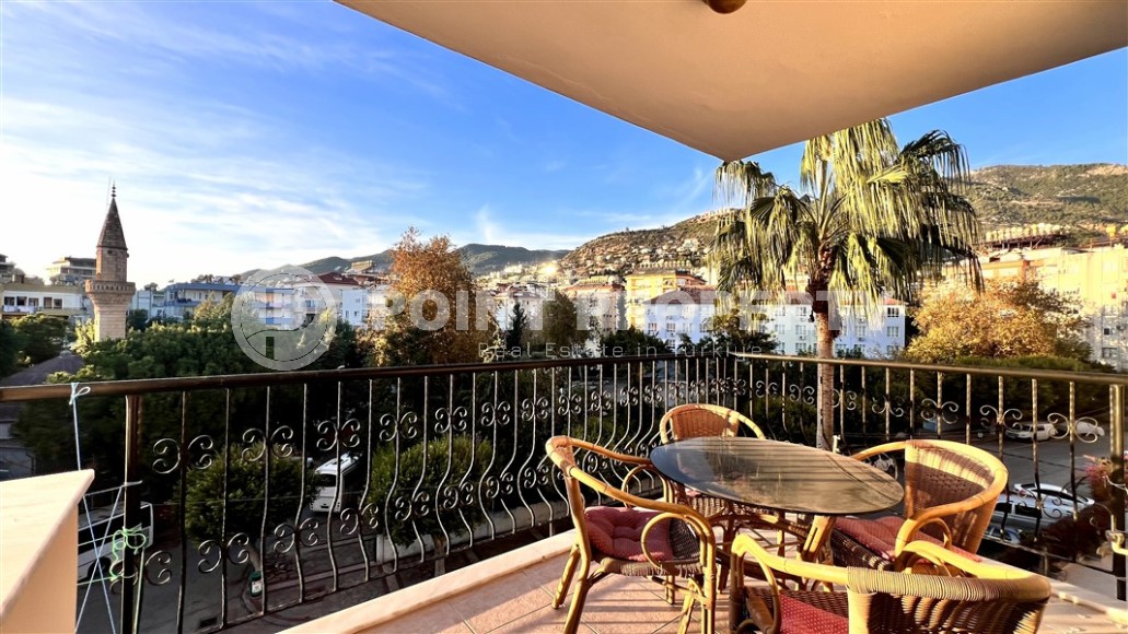 Apartment 2+1 with high-quality renovation and modern design, on the 3rd floor in a residential complex built in 2009-id-6751-photo-8