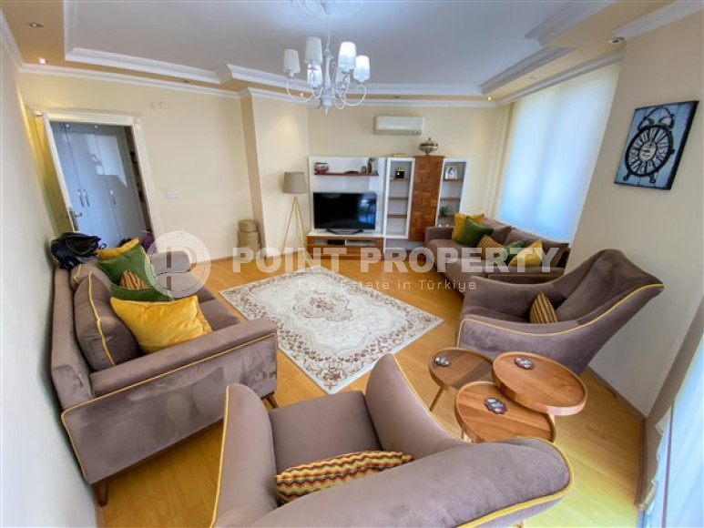 View furnished three-room apartment, 110m², in the center of Alanya-id-1528-photo-9