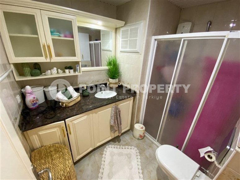 View furnished three-room apartment, 110m², in the center of Alanya-id-1528-photo-10