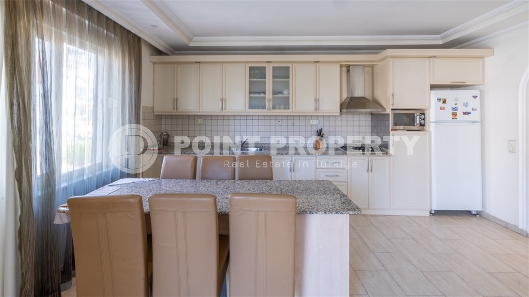 Просторная квартира 2+1 в центре района Нижняя Оба, с возможностью получения гражданства Турции-id-6754-фото-3