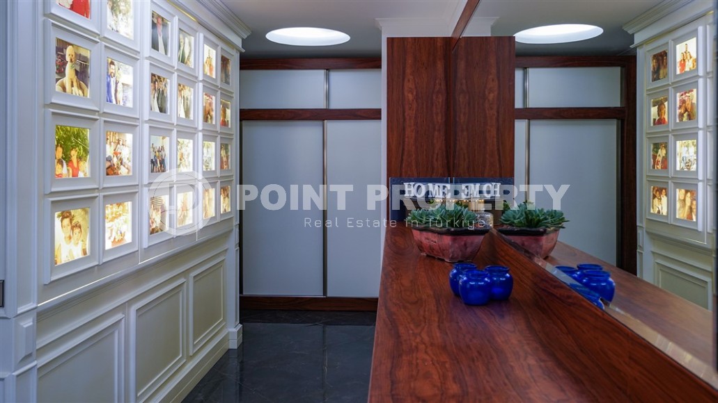 Luxurious two-level apartment with designer renovation, 250 meters from the sea, in the center of Oba district-id-6755-photo-10