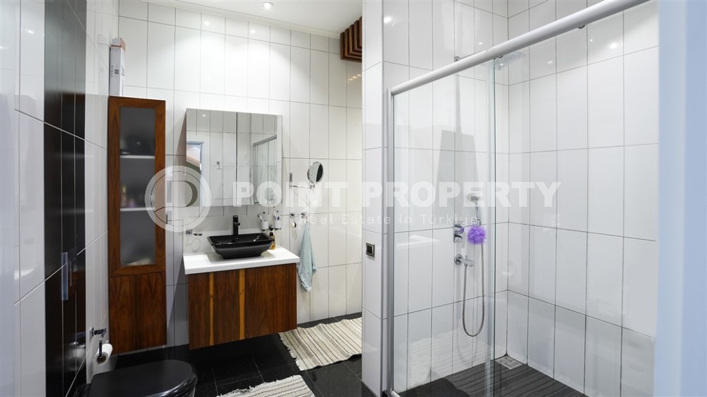 Luxurious two-level apartment with designer renovation, 250 meters from the sea, in the center of Oba district-id-6755-photo-14