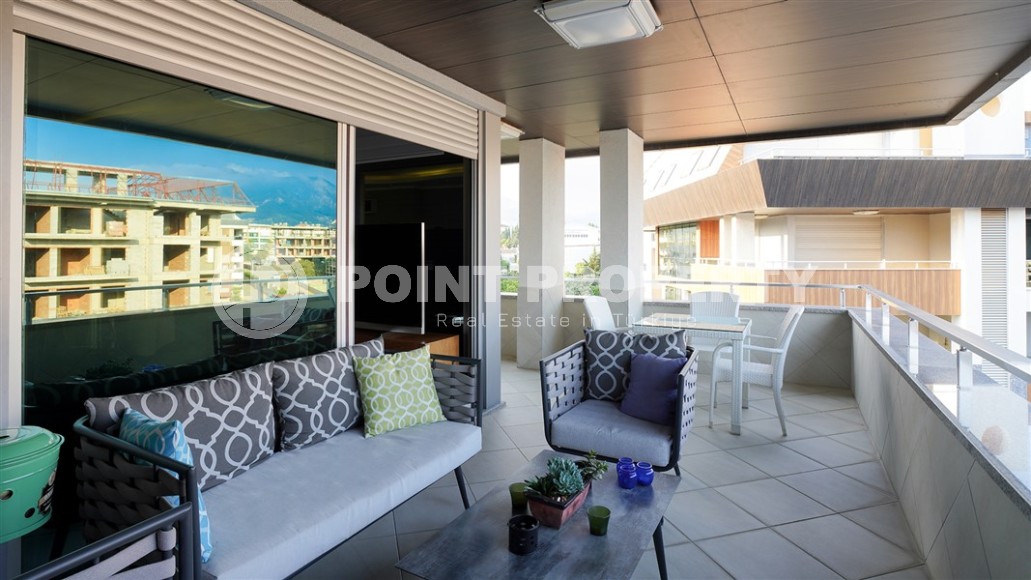 Luxurious two-level apartment with designer renovation, 250 meters from the sea, in the center of Oba district-id-6755-photo-15