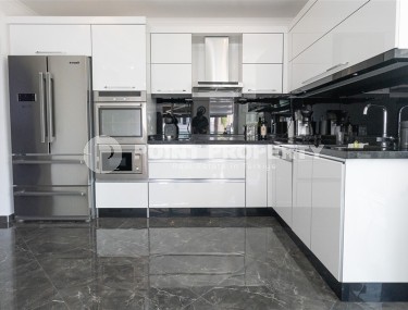 Благоустроенная квартира с современной мебелью и новейшей бытовой техникой, в 250 метрах от пляжа-id-6756-фото-3