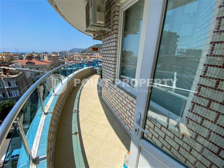 View furnished three-room apartment, 110m², in the center of Alanya-id-1528-photo-19