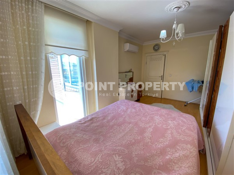 View furnished three-room apartment, 110m², in the center of Alanya-id-1528-photo-21