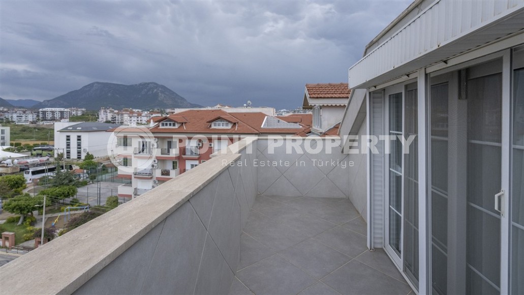 Готовая к проживанию двухуровневая квартира на 5-м этаже с мансардой, в 600 метрах от моря, в центре района Оба-id-6760-фото-9