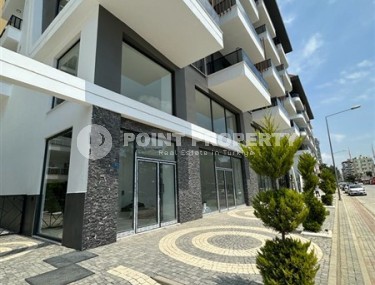 Commercial space for an office or outlet 550 meters from the sea, in the center of Mahmutlar-id-6762-photo-3