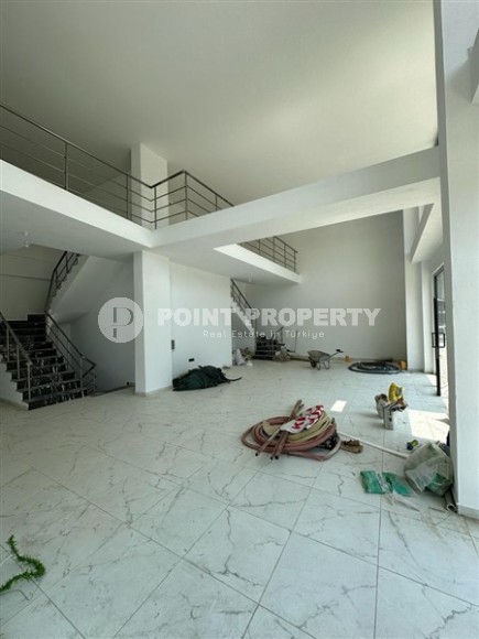 Commercial space for an office or outlet 550 meters from the sea, in the center of Mahmutlar-id-6762-photo-5