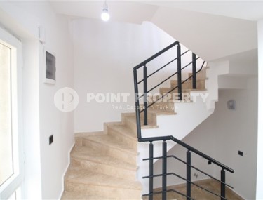 3-этажная вилла 2000 года постройки в километре от моря, в зеленом, экологически чистом районе Аланьи - Каргыждак-id-6775-фото-5