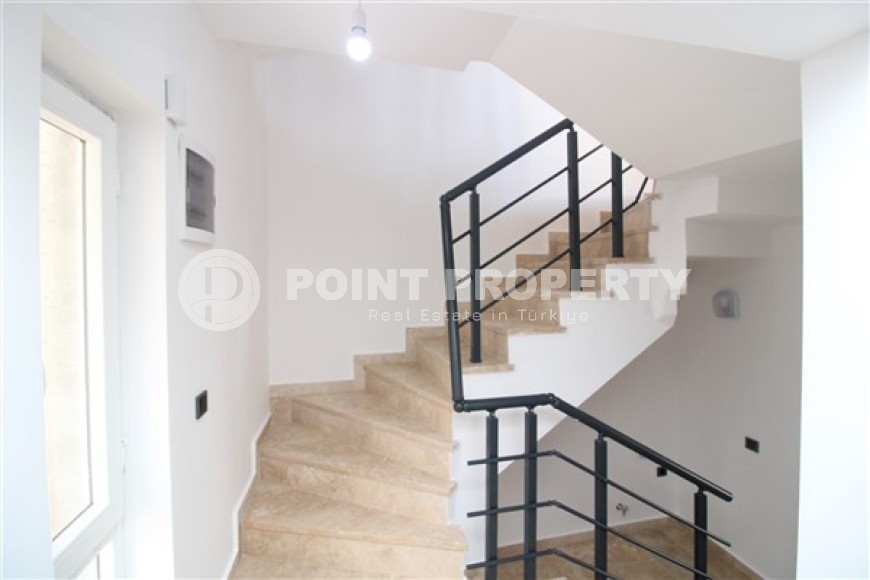 3-этажная вилла 2000 года постройки в километре от моря, в зеленом, экологически чистом районе Аланьи - Каргыждак-id-6775-фото-5