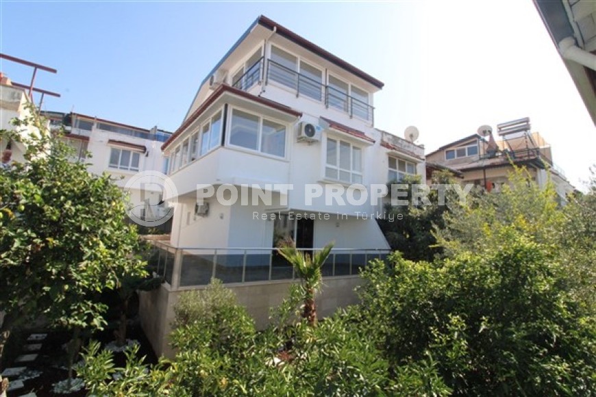 3-этажная вилла 2000 года постройки в километре от моря, в зеленом, экологически чистом районе Аланьи - Каргыждак-id-6775-фото-6