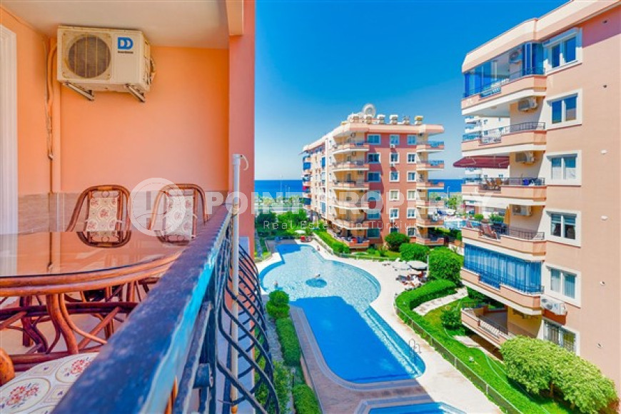 Designer two-bedroom apartment, 115m² in a cozy complex on the seafront in Mahmutlar-id-1530-photo-19