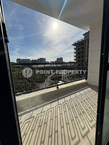 New apartment with fine finishing 550 meters from the sea, in the modern area of Alanya - Mahmutlar-id-6804-photo-7