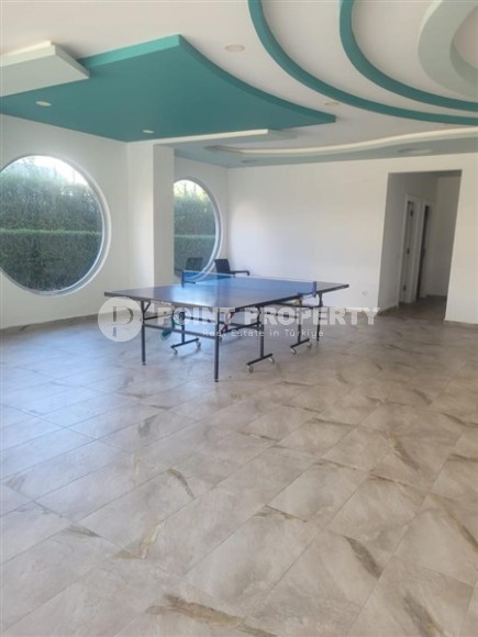 Spacious 3+1 apartment, with a total area of 130 m2, in a comfortable residential complex built in 2013-id-6810-photo-12