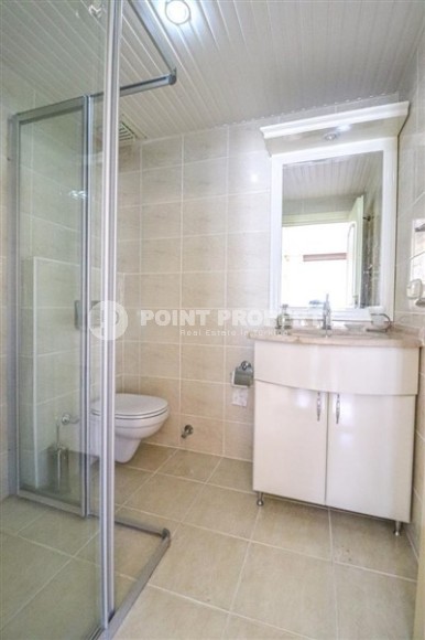 Двухуровневая квартира 1+1, общей площадью 75 м2, на 4-м этаже с мансардой в центре Аланьи-id-6813-фото-7