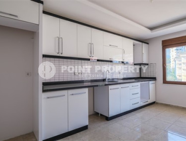 Five-room penthouse, 230m² with mountain views in a complex with a swimming pool in Cikcilli, Alanya-id-1533-photo-2