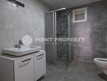 Five-room penthouse, 230m² with mountain views in a complex with a swimming pool in Cikcilli, Alanya-id-1533-photo-4