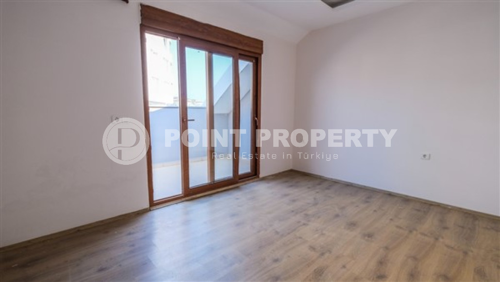 Five-room penthouse, 230m² with mountain views in a complex with a swimming pool in Cikcilli, Alanya-id-1533-photo-10