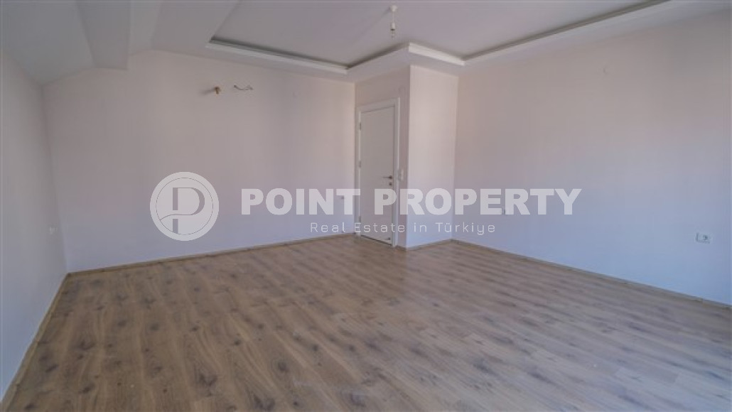 Five-room penthouse, 230m² with mountain views in a complex with a swimming pool in Cikcilli, Alanya-id-1533-photo-14