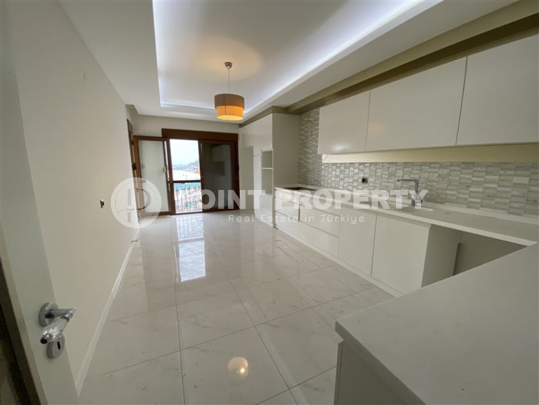 Spacious apartment with fine finishing, on the 3rd floor in a modern residential complex, 1250 meters from the sea-id-6825-photo-4